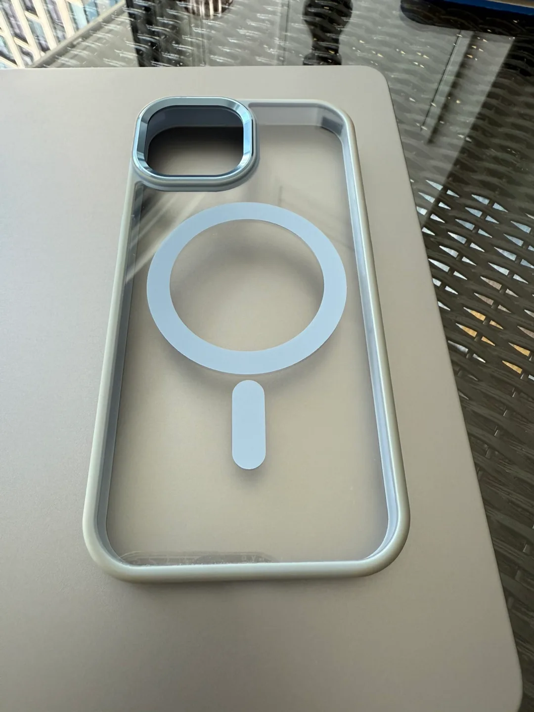 iPhone 14 Case with MagSafe - Clear thumbnail