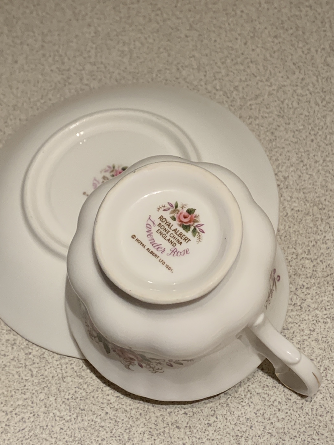 Royal Albert Lavender Rose Tea Cup & Saucer - photo 3
