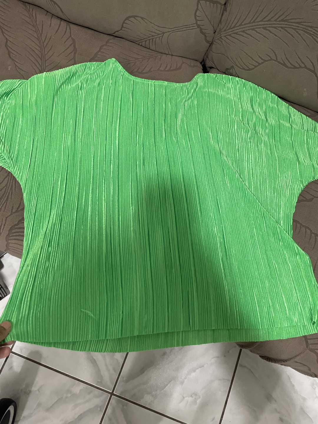 Suzy Shier Green Pleated Top - photo 3