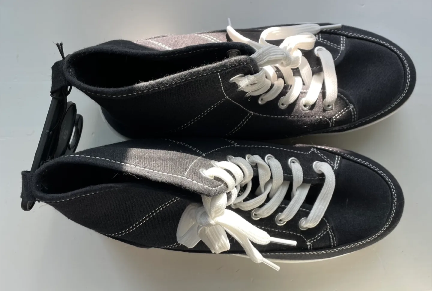 New Ardene Comfort Foam+ Sneakers - Size 9 thumbnail