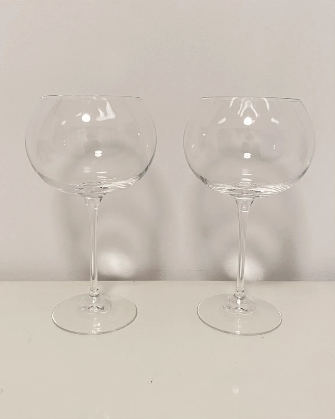 Set of 2 Balloon Wine Glasses thumbnail