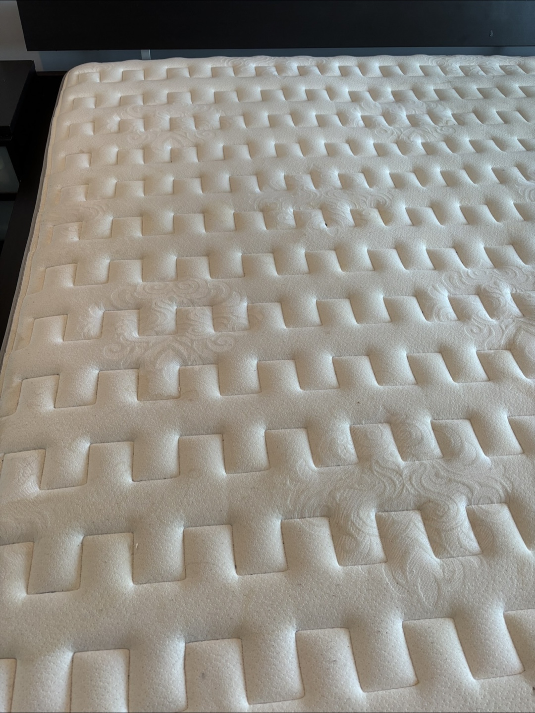 King Size Bed Set - photo 3