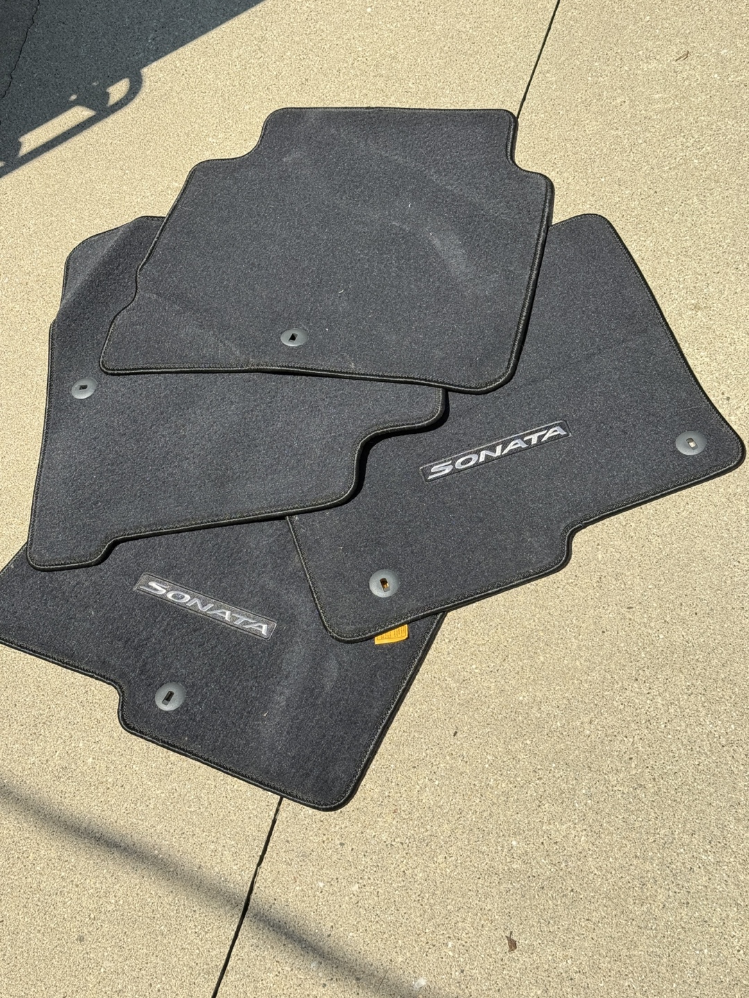 Hyundai Sonata Full mat set 15-19 carpet and rubber