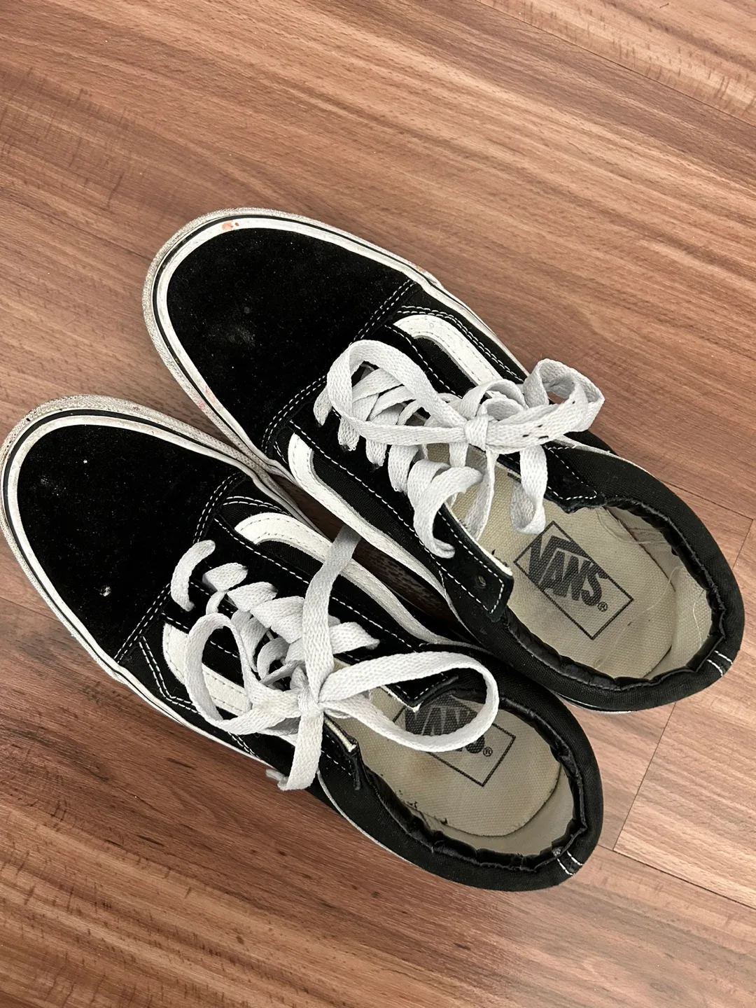 Vans sneakers thumbnail