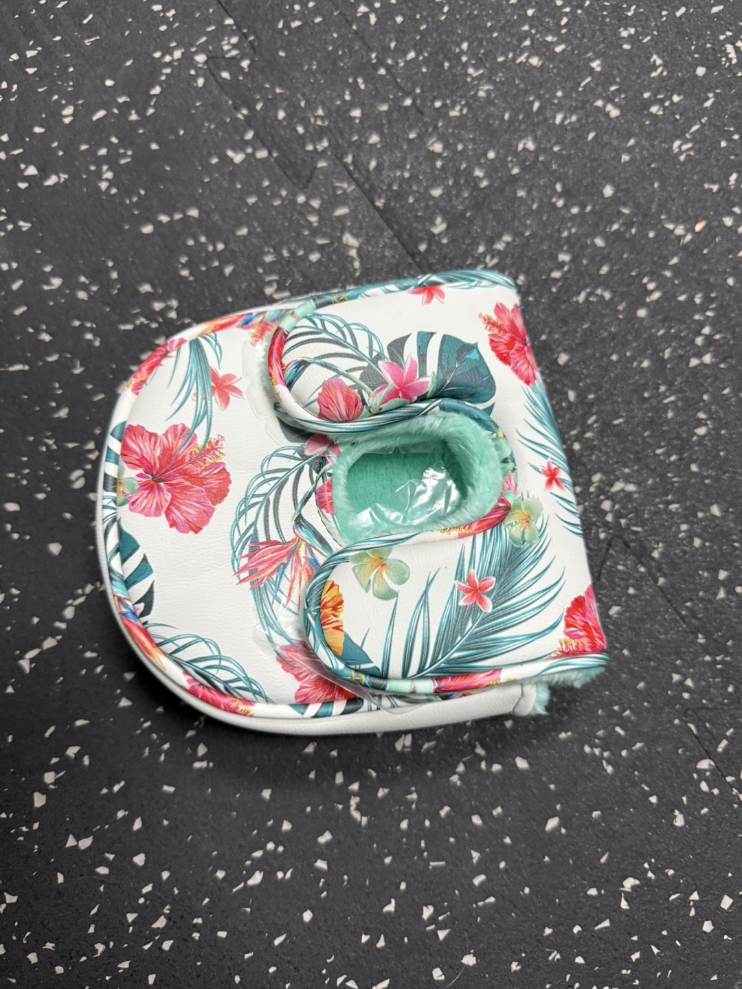 New BirdieDash Tropic Fade Mallet Putter Cover - photo 2