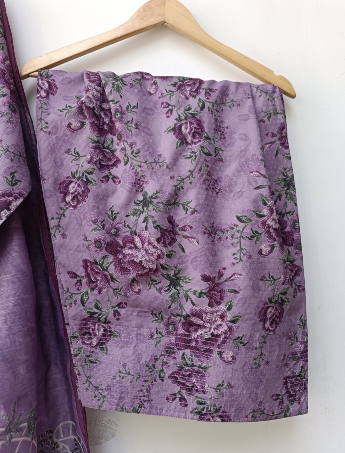 Floral Print Salwar Kameez Suit with Matching Bag - photo 5