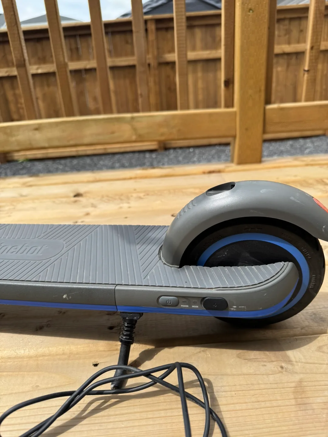 Ninebot Electric Scooter open to trades 200$+ image indicator(5)