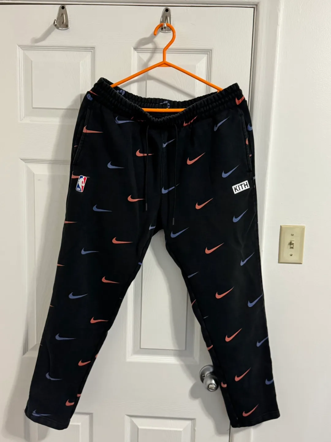 Nike x Kith for New York Knicks Fleece Sweatpants (Large) thumbnail