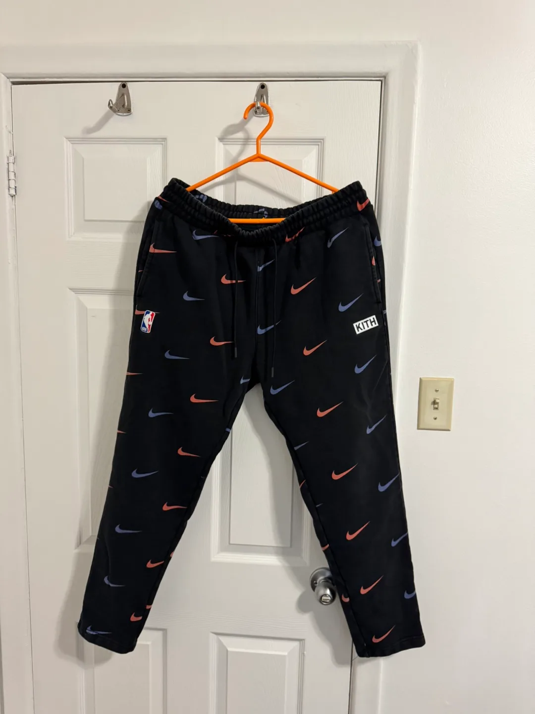 Nike x Kith for New York Knicks Fleece Sweatpants (Large) image indicator(4)