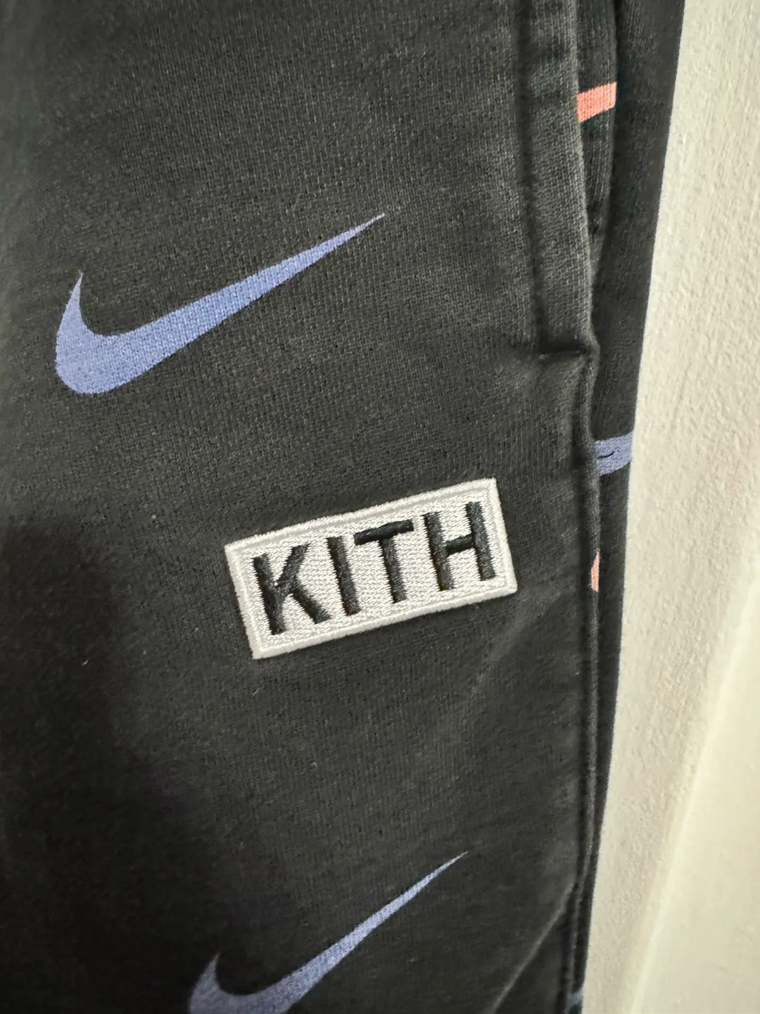 Nike x Kith for New York Knicks Fleece Sweatpants (Large) image indicator(2)