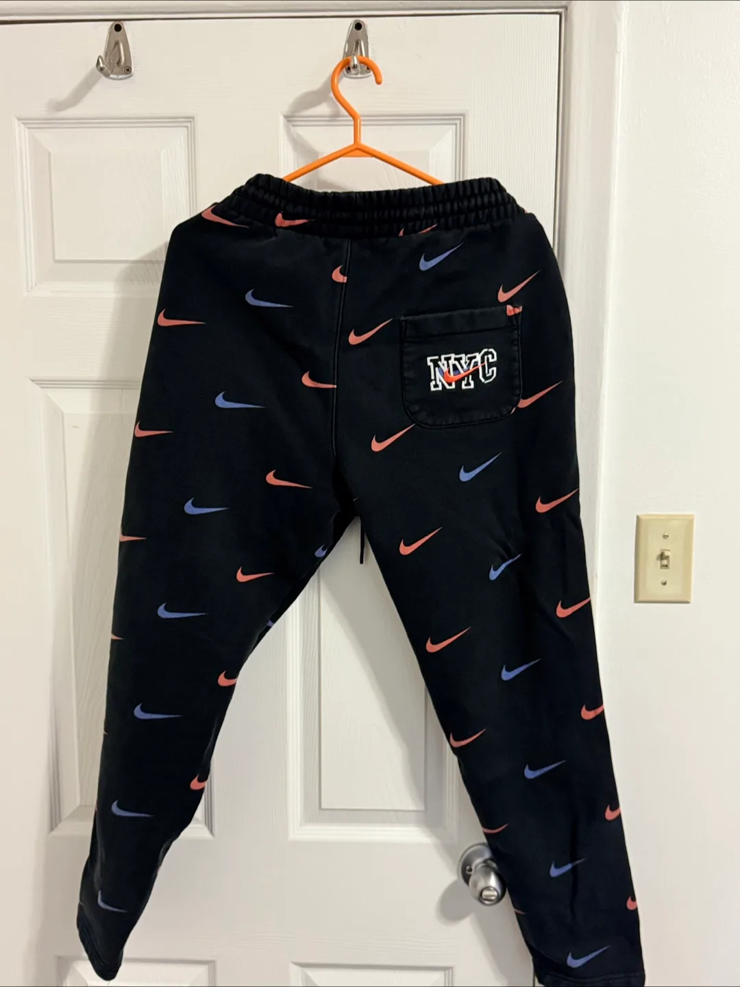 Nike x Kith for New York Knicks Fleece Sweatpants (Large) image indicator(6)
