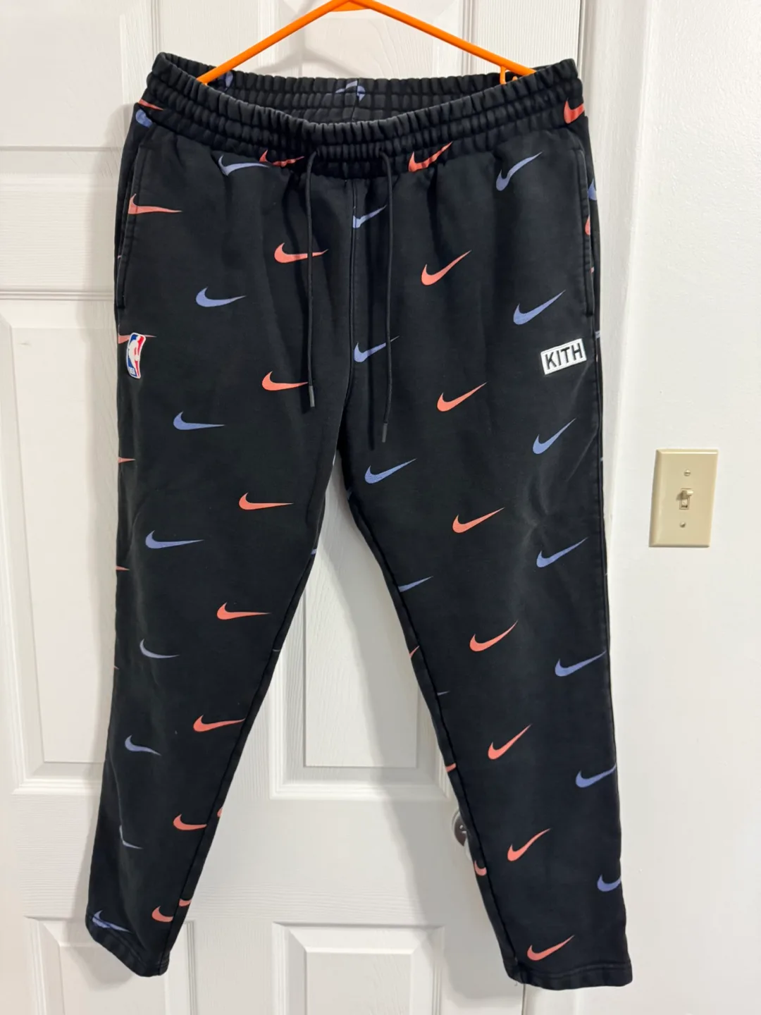 Nike x Kith for New York Knicks Fleece Sweatpants (Large) image indicator(9)