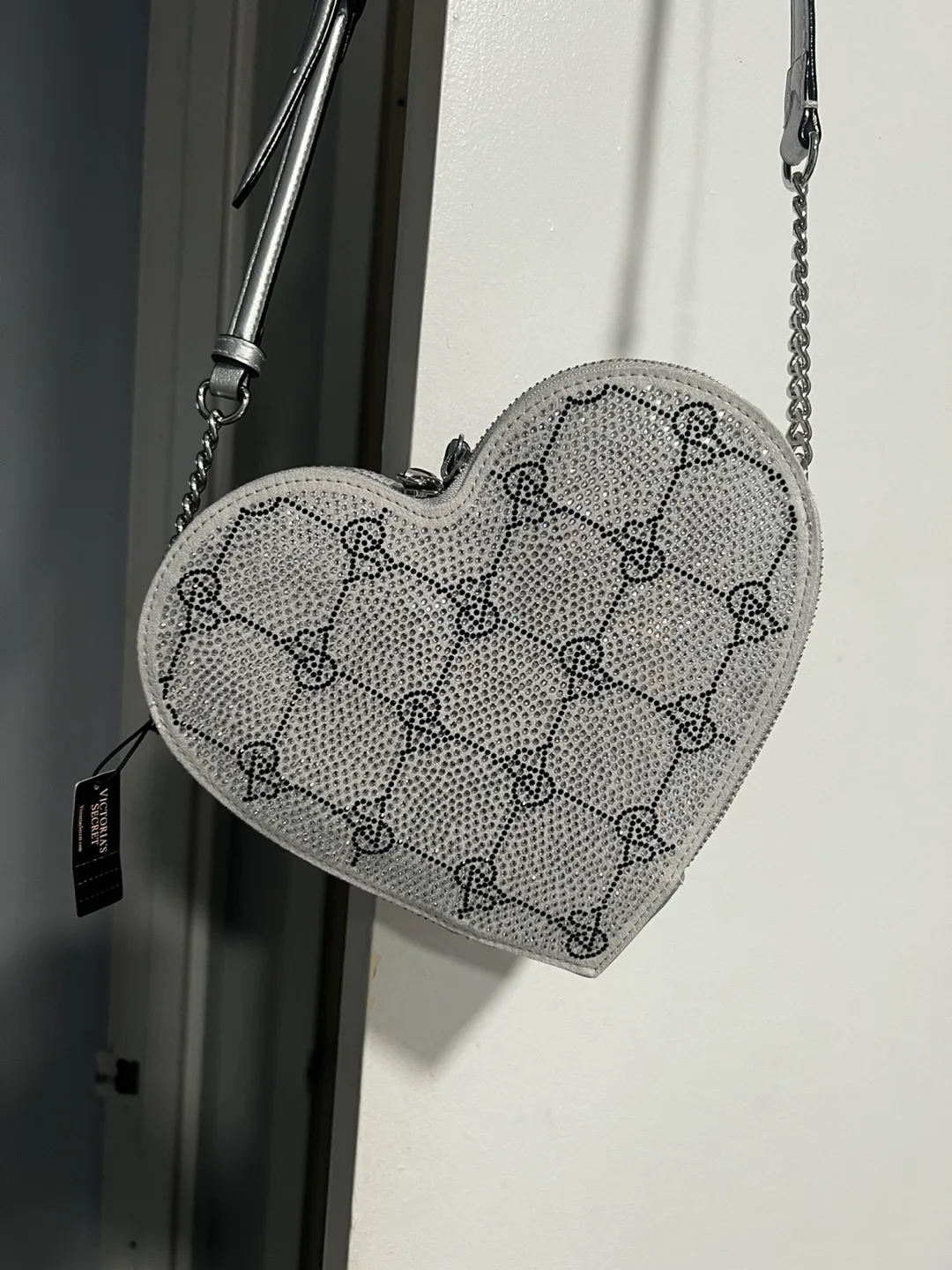 Victoria's Secret Bag thumbnail