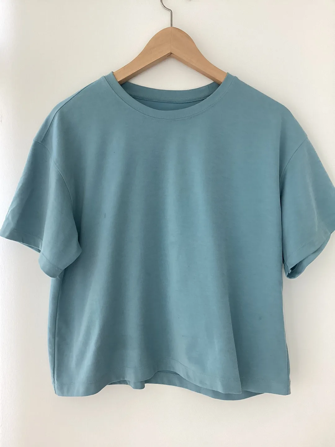 Uniqlo Blue T-Shirt - Size M thumbnail