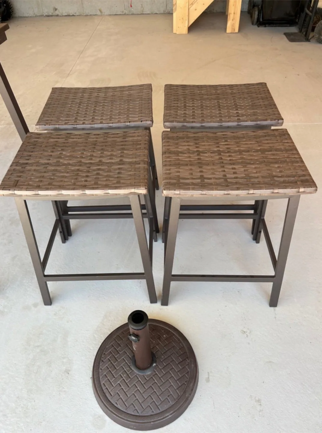 Summer Patio Set image indicator(3)