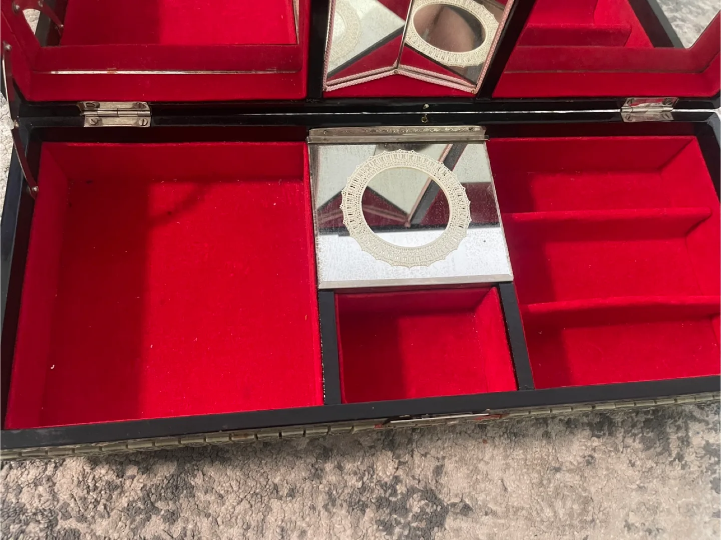 Vintage Jewellery Box with Mirror image indicator(2)