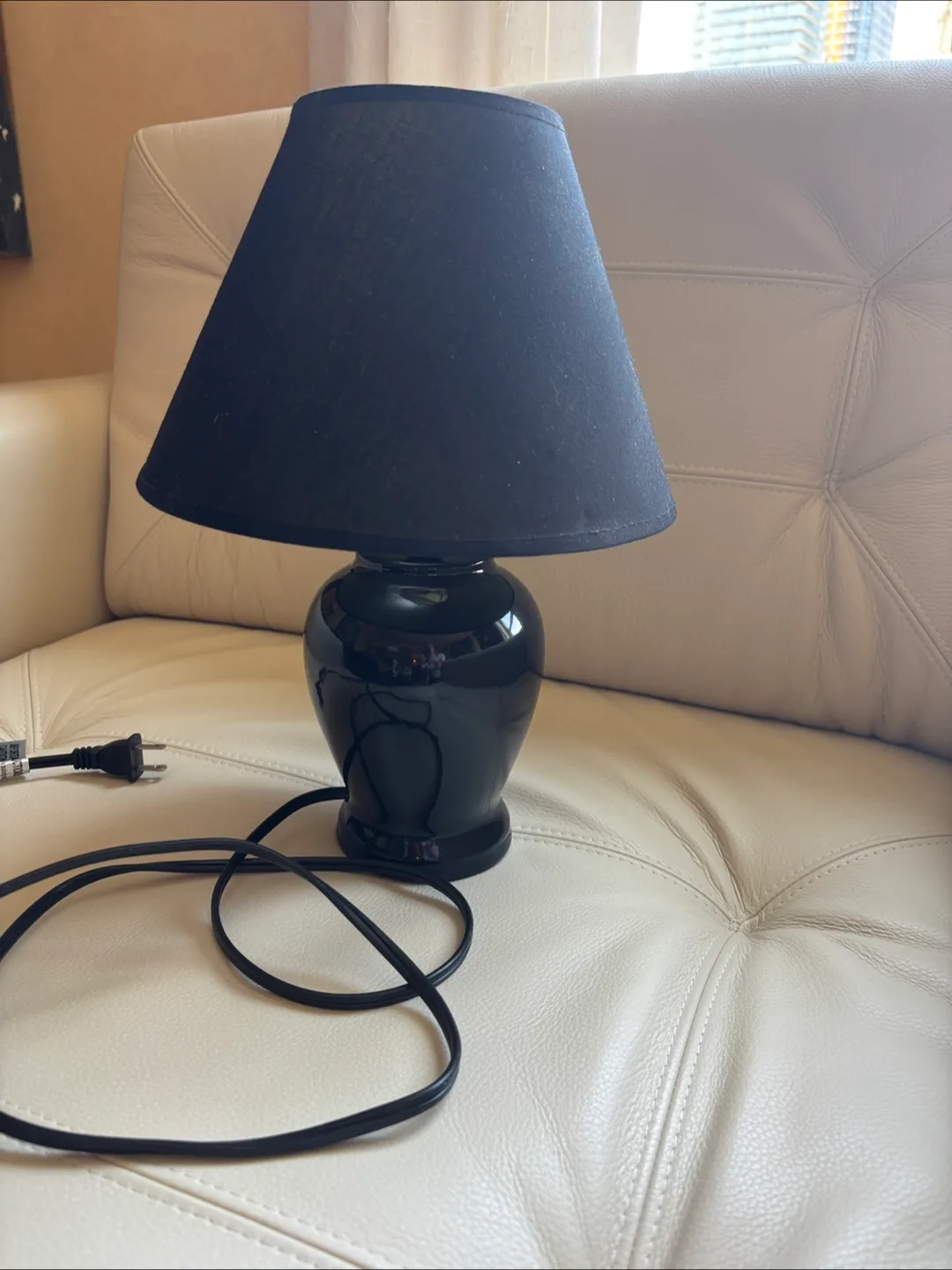 🇨🇦🍁Black Table Lamp with Shade thumbnail