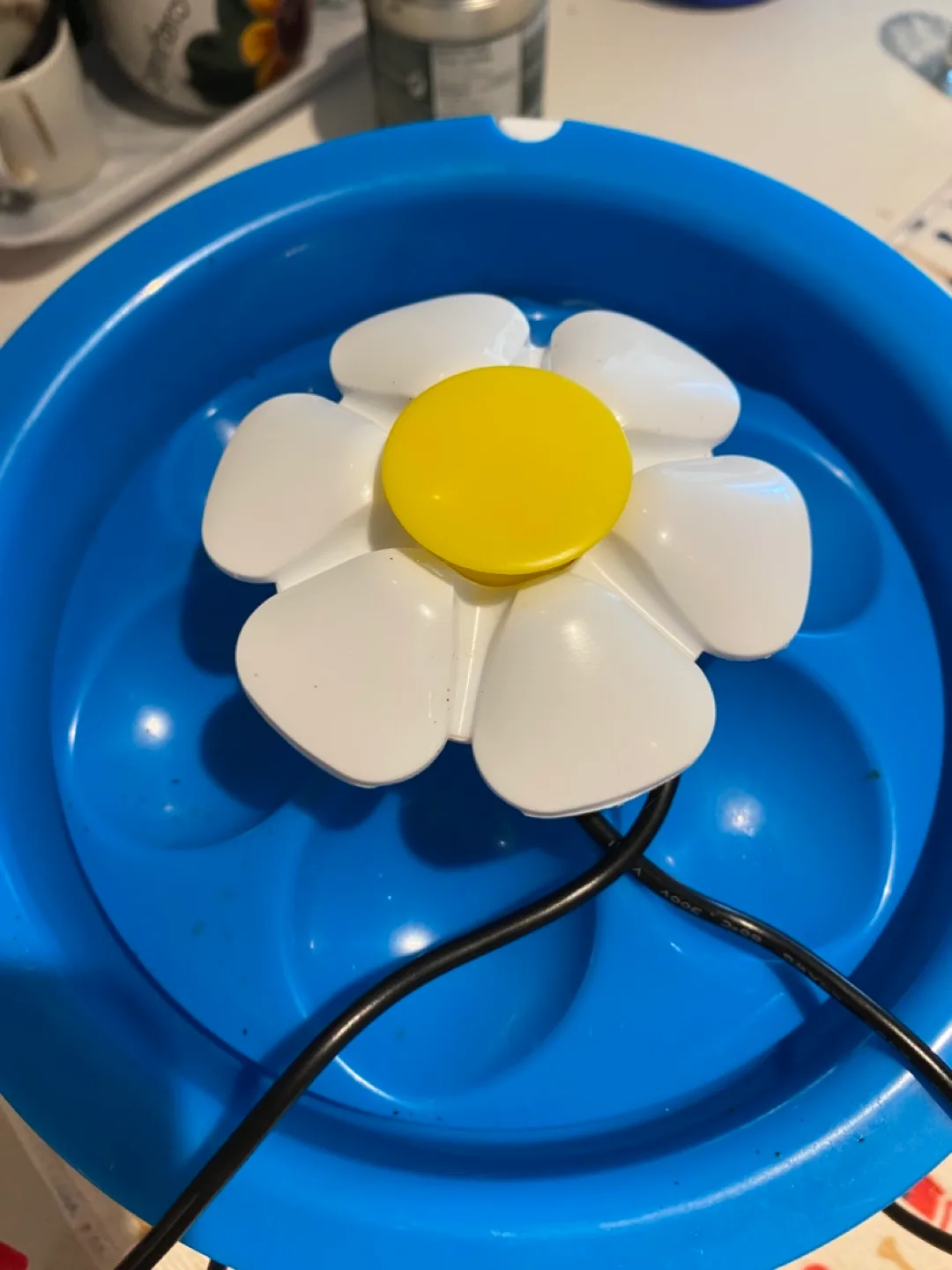 Catit Flower Pet Drinking Fountain🥕 image indicator(3)