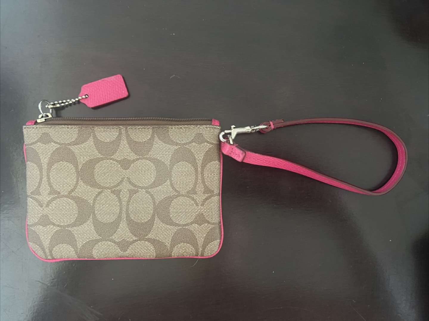 COACH Wristlet w/Pink Trim - photo 3