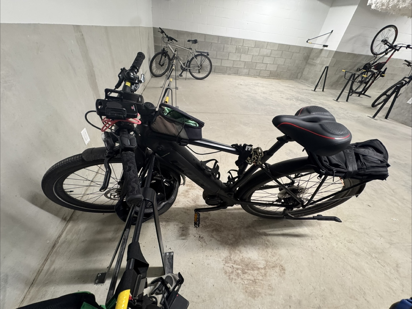 Giant Electric Bike ES + - photo 4