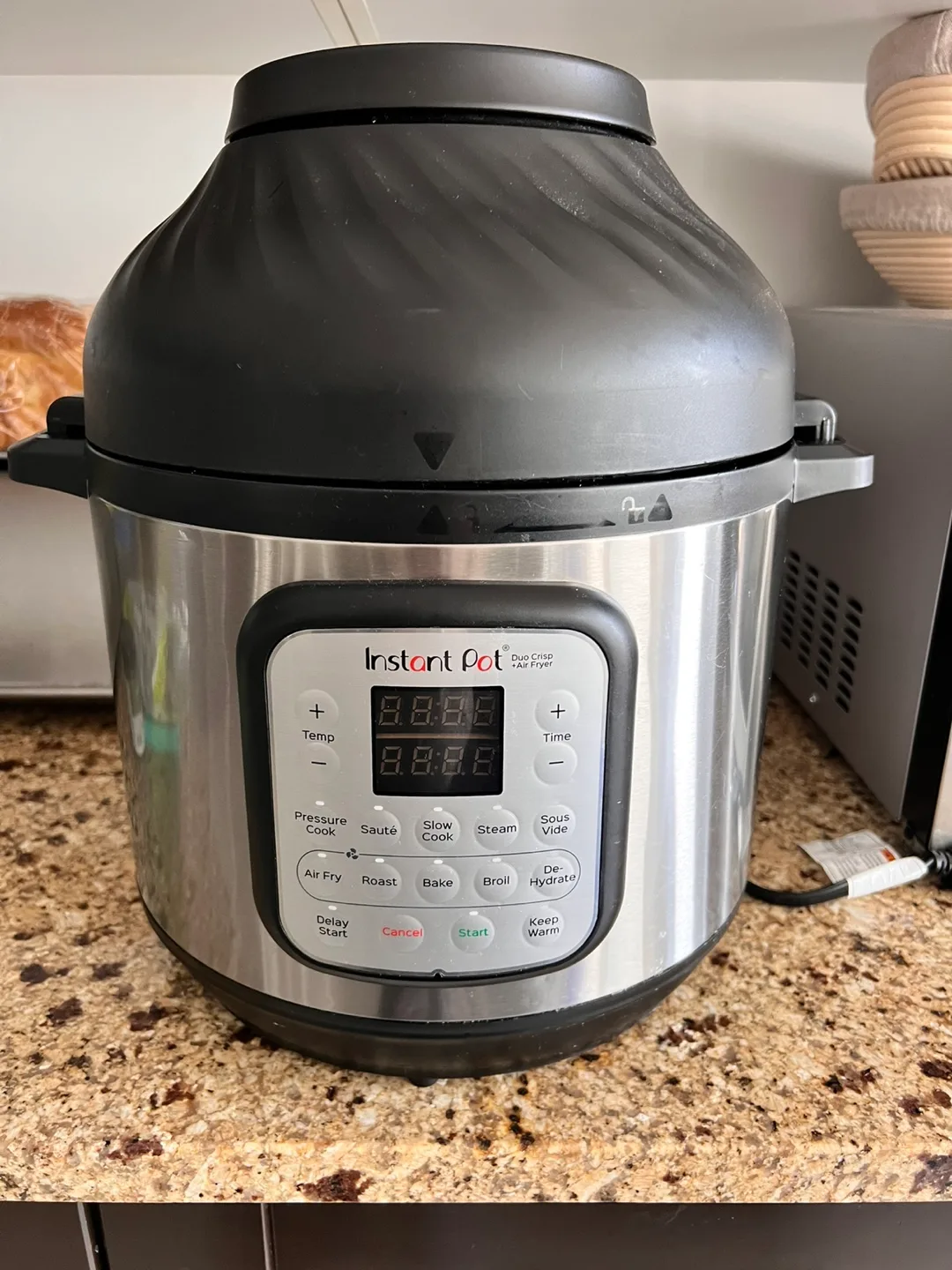 Instant Pot DuoCrisp Air Fryer 8qt thumbnail