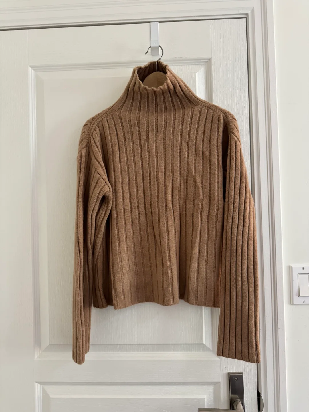 Brown Turtleneck Sweater image indicator(2)