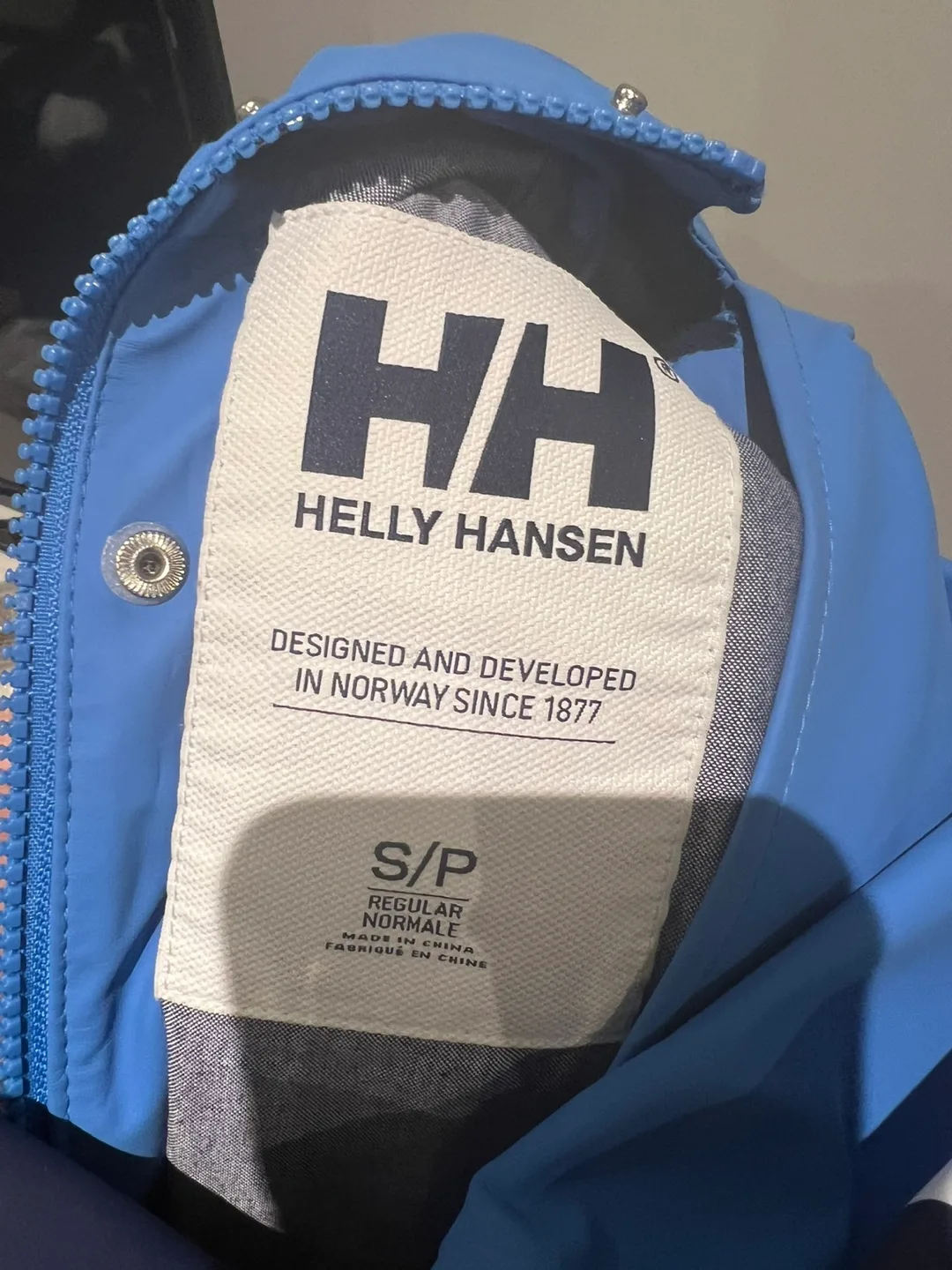 Helly Hansen Rain Jacket - Size S thumbnail