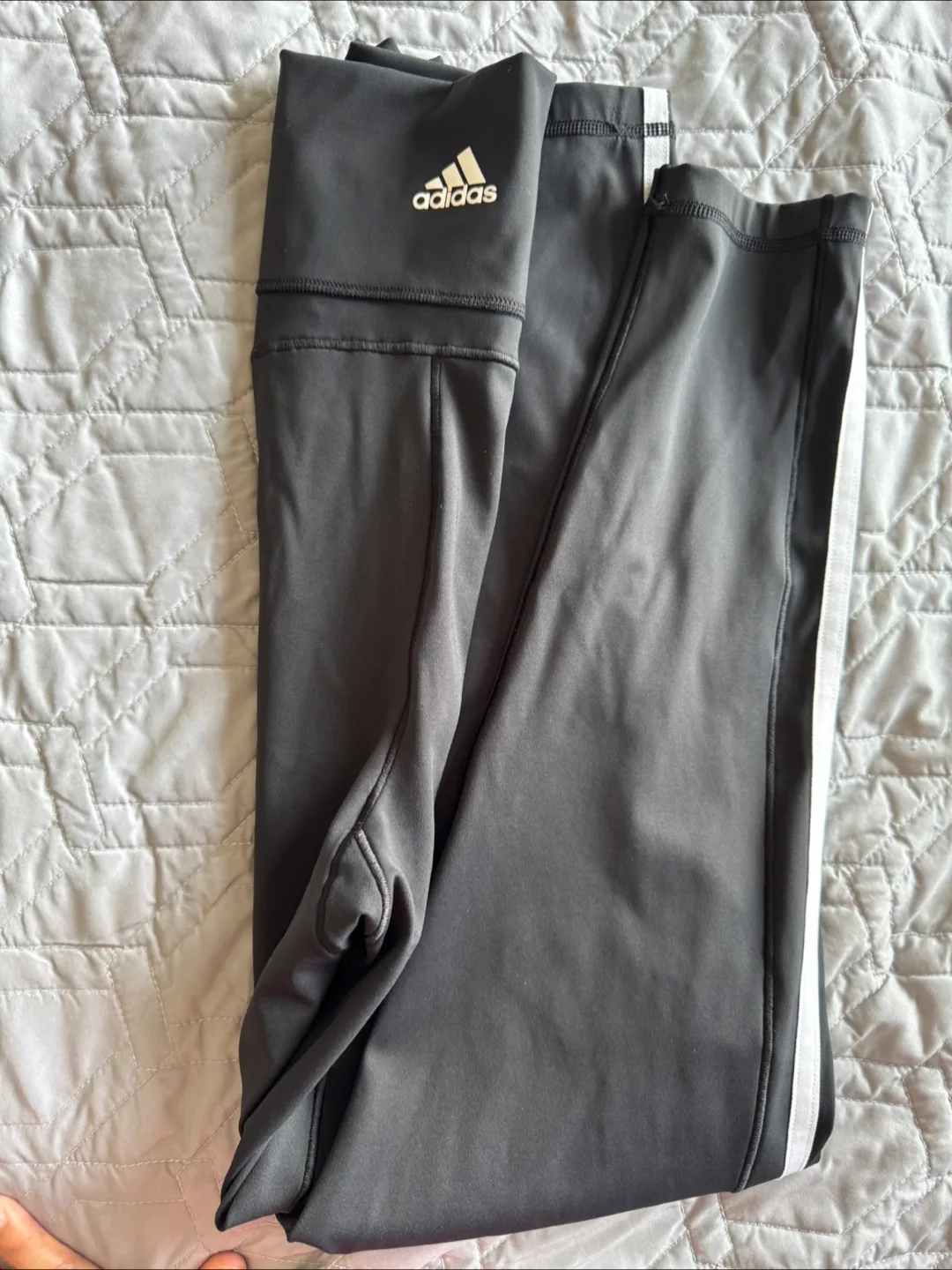 Leggings size is large thumbnail