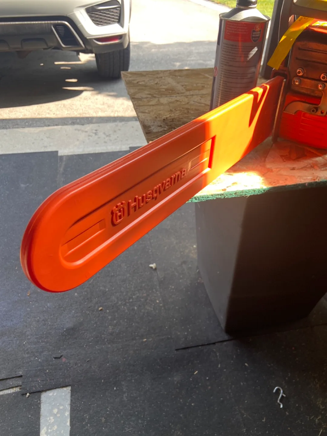 Husqvarna 61 Chainsaw image indicator(4)