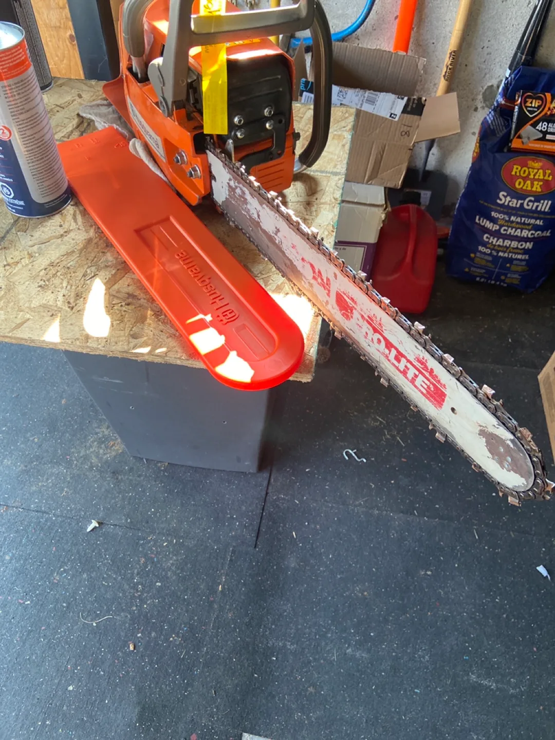 Husqvarna 61 Chainsaw image indicator(6)