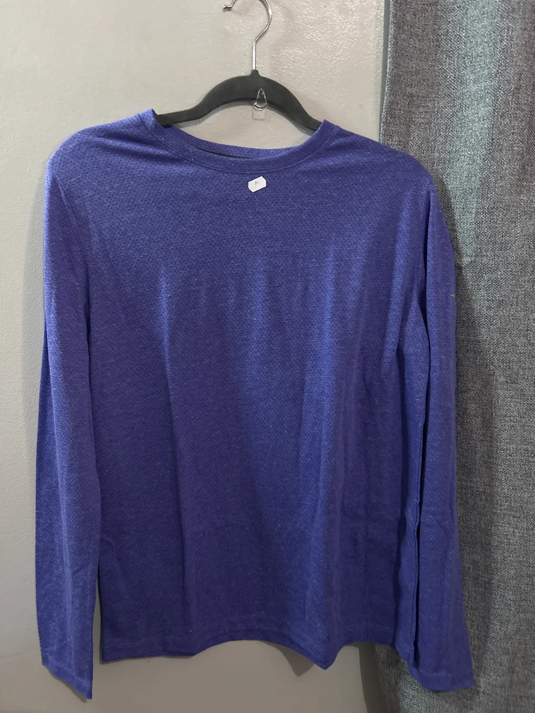 Mizuno Performance Long Sleeve Shirt - Size M thumbnail