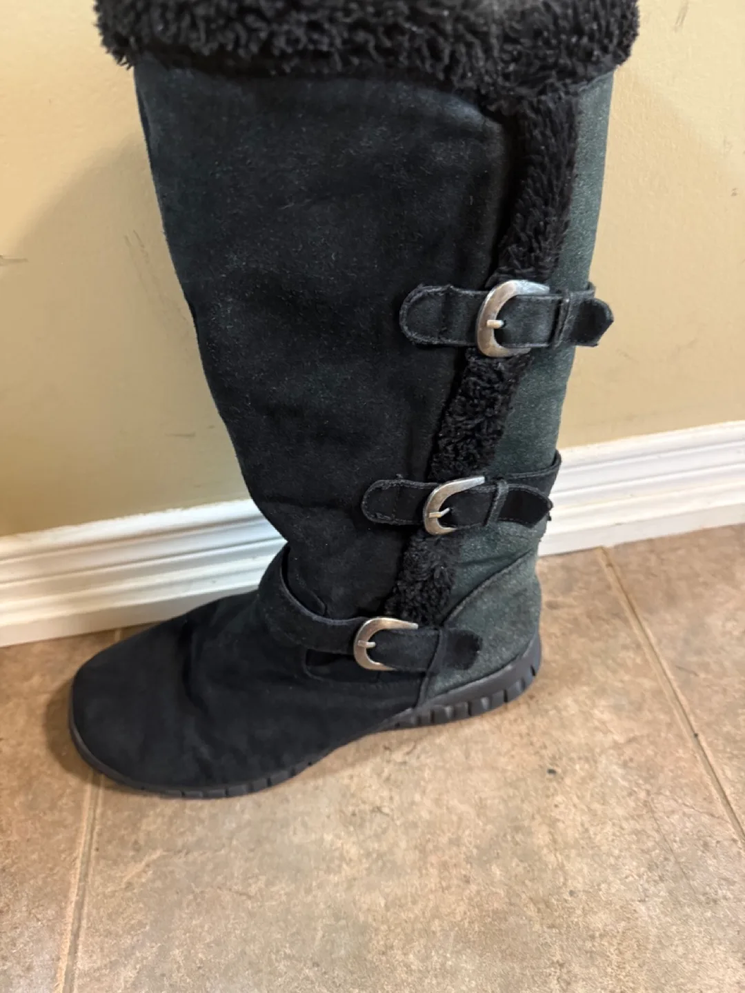 Black Winter Boots with Buckles 🍁🇨🇦 image indicator(4)