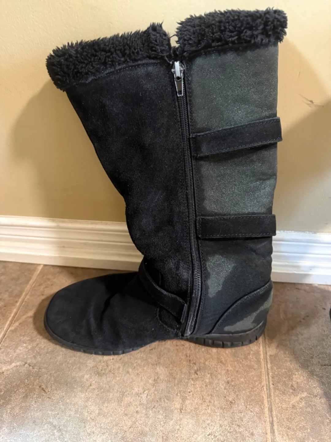 Black Winter Boots with Buckles 🍁🇨🇦 image indicator(2)