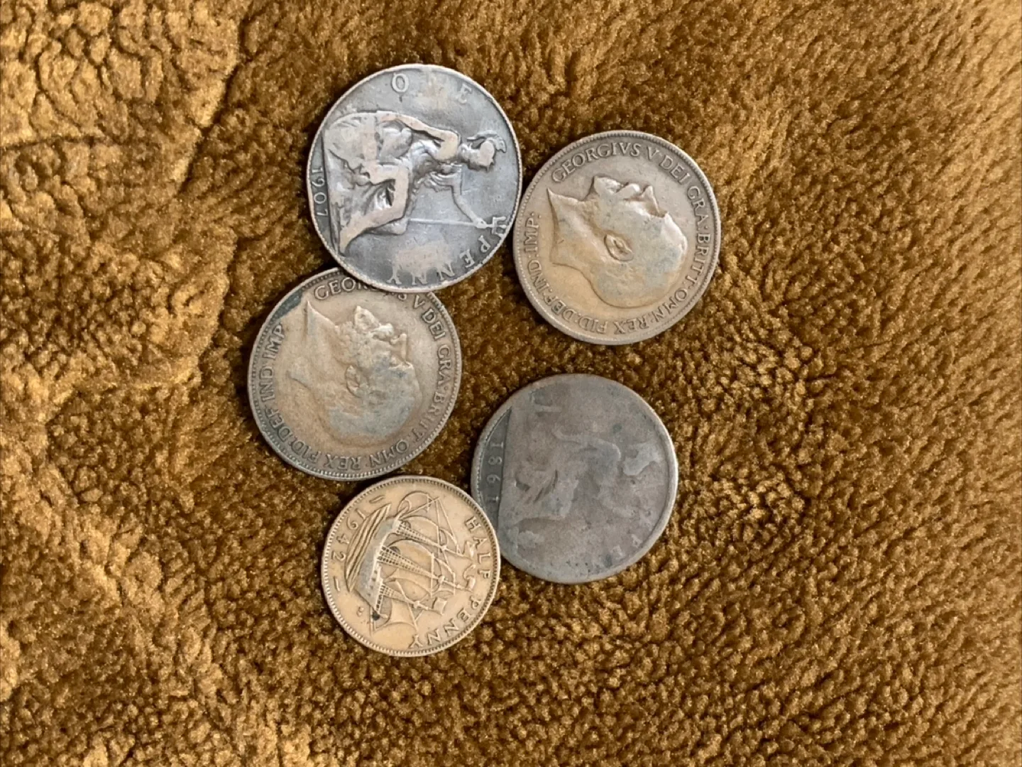 Vintage British Coins 100 years old thumbnail