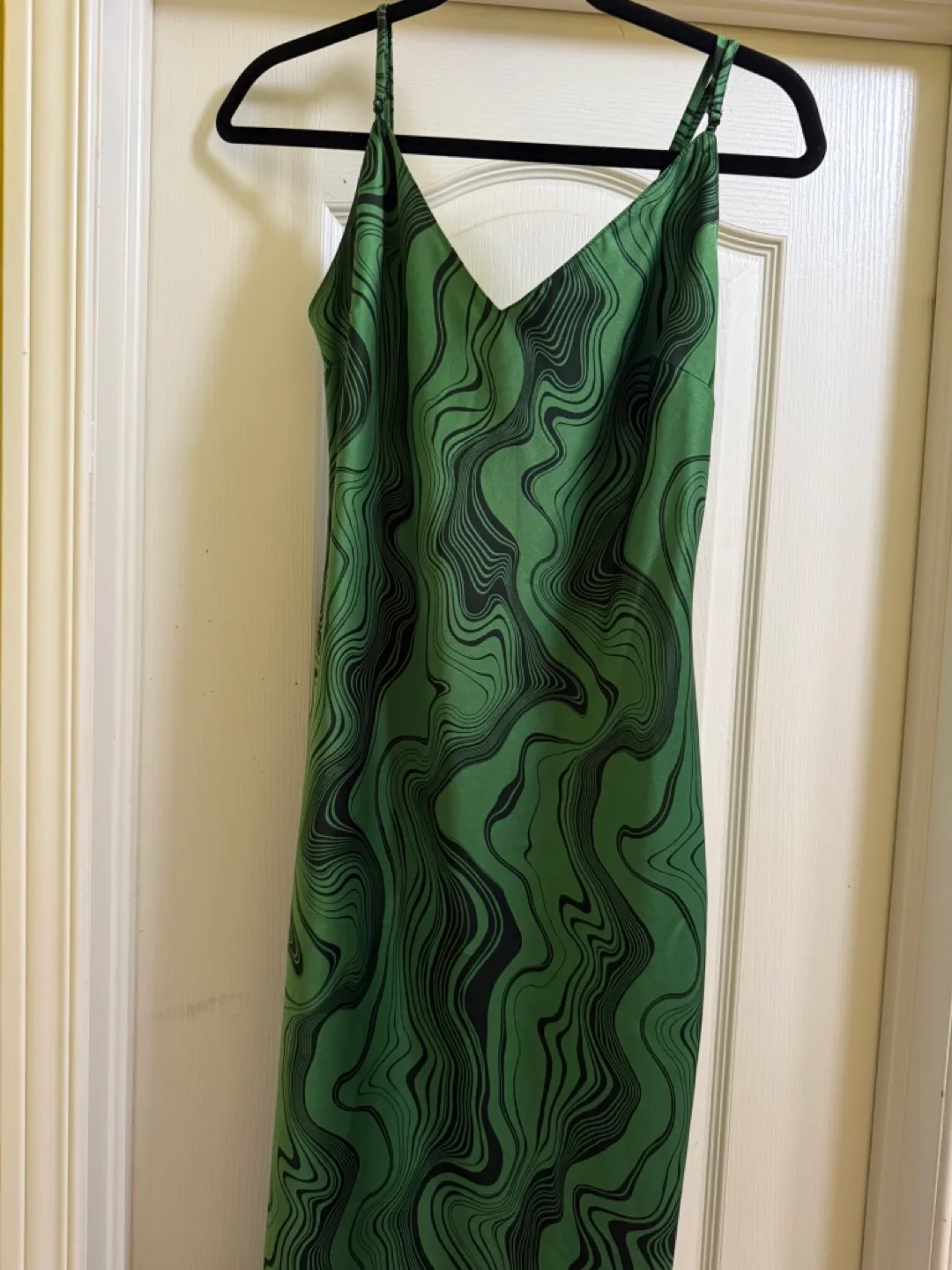 Dynamite green patterned cami Dress - Size M 🍁🇨🇦 image indicator(4)