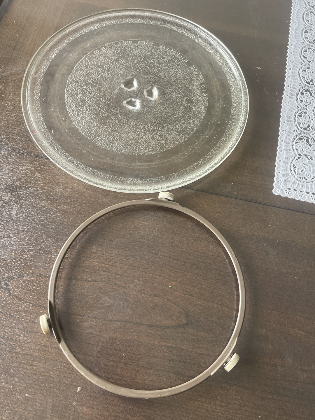 Black and Decker Microwave Glass Plate and Rotating Ring - photo 3