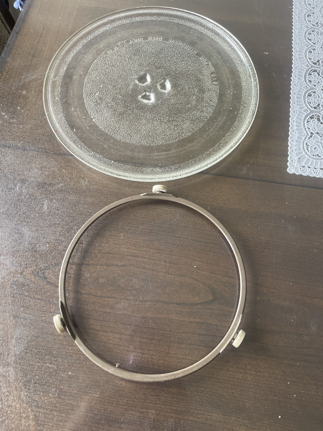 Black and Decker Microwave Glass Plate and Rotating Ring - photo 2
