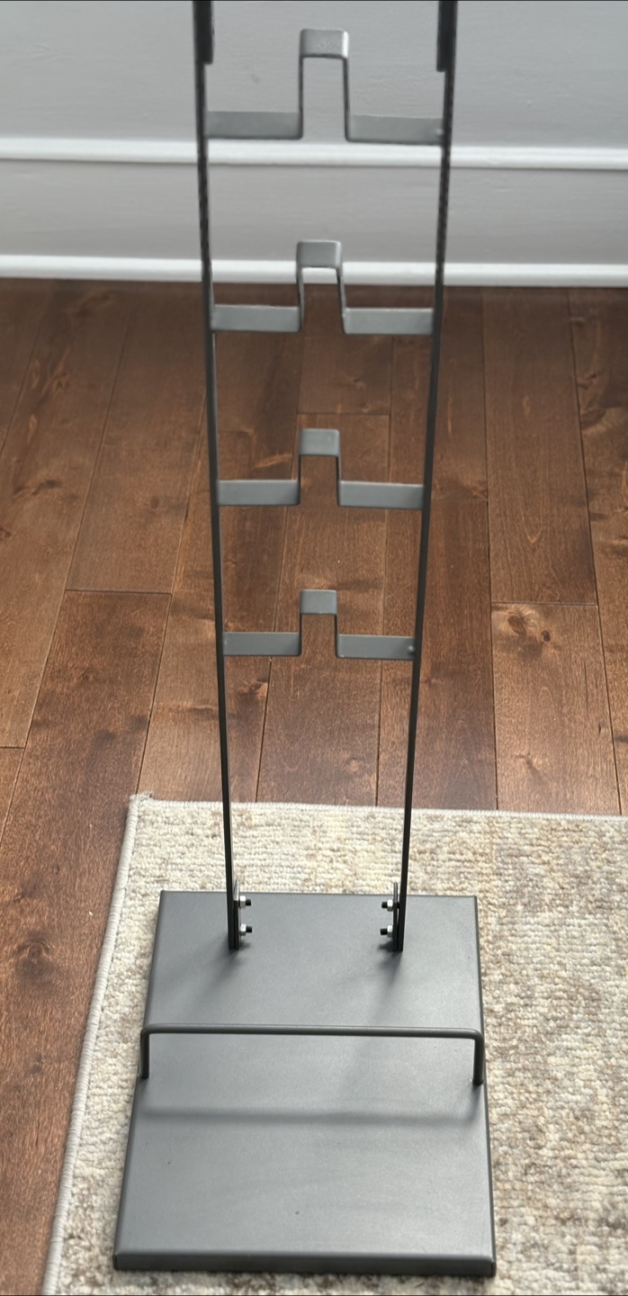 Dyson Cordless Vacuum Stand - Metal Storage Stand - photo 4