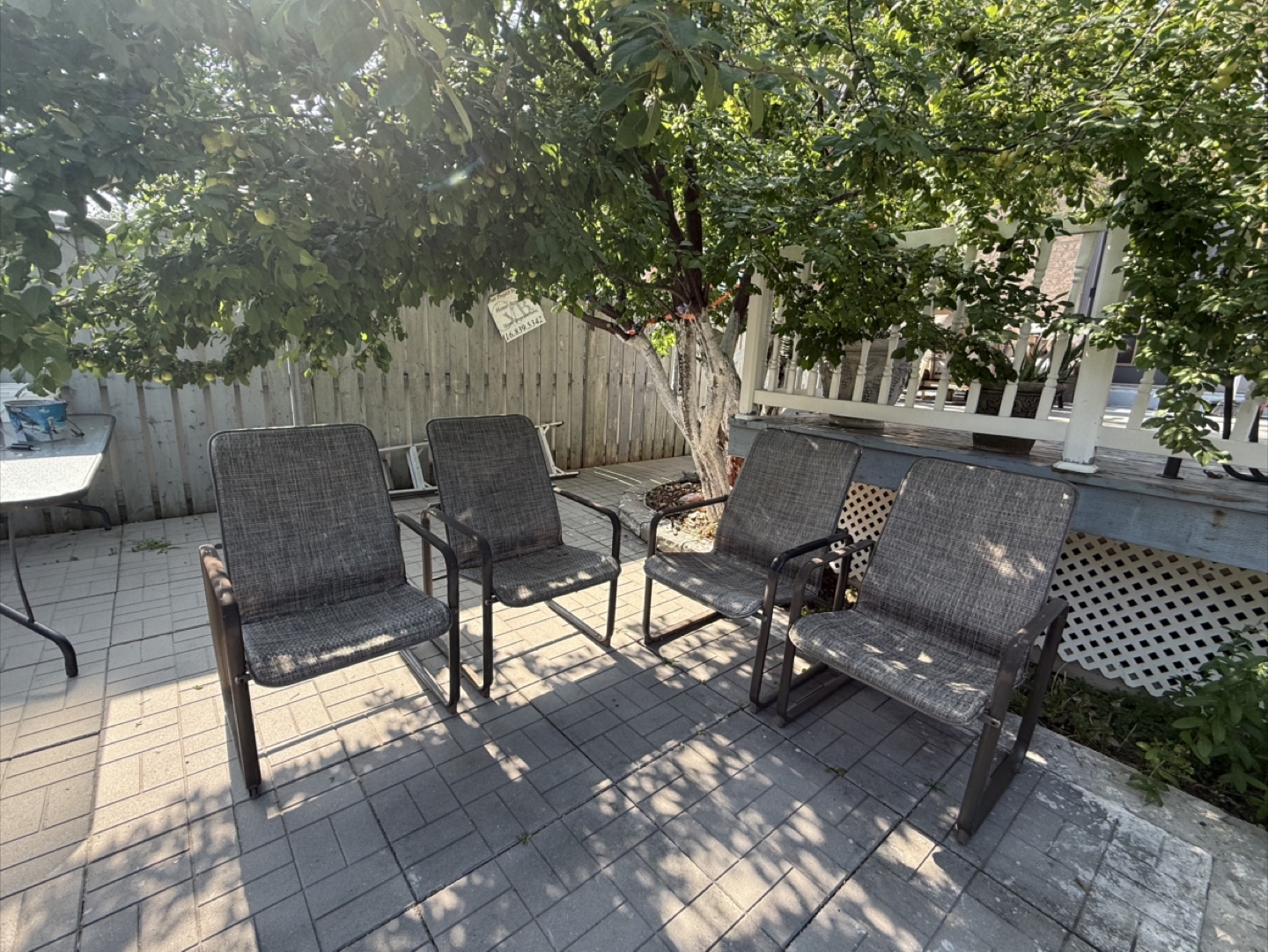 Set of Four Outdoor Patio Chairs🇨🇦