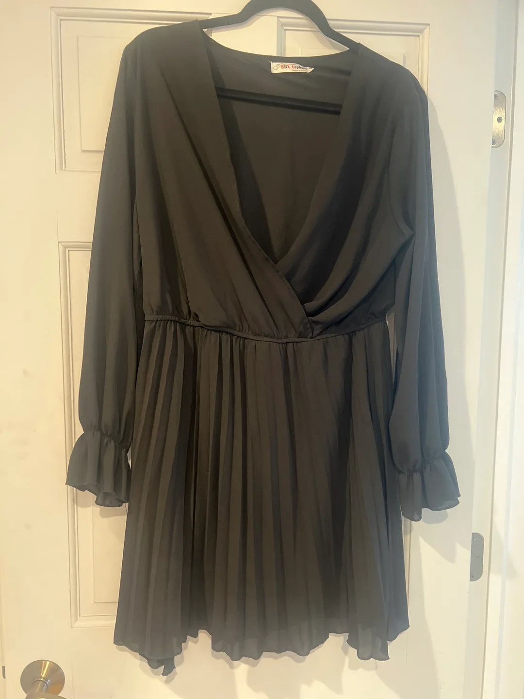 BBX Lephone Black Dress thumbnail