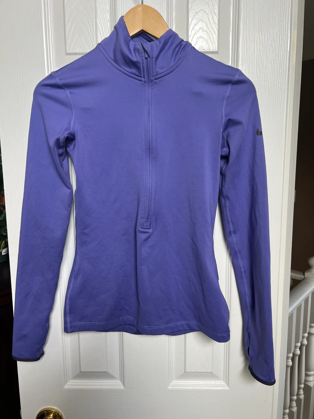 Nike Pro Dri-FIT XS Purple Top thumbnail