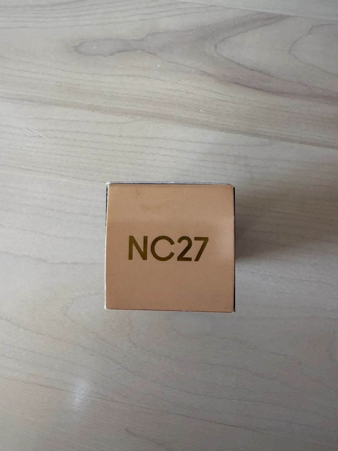 MAC Studio Radiance Serum-Powered Foundation - NC27 thumbnail