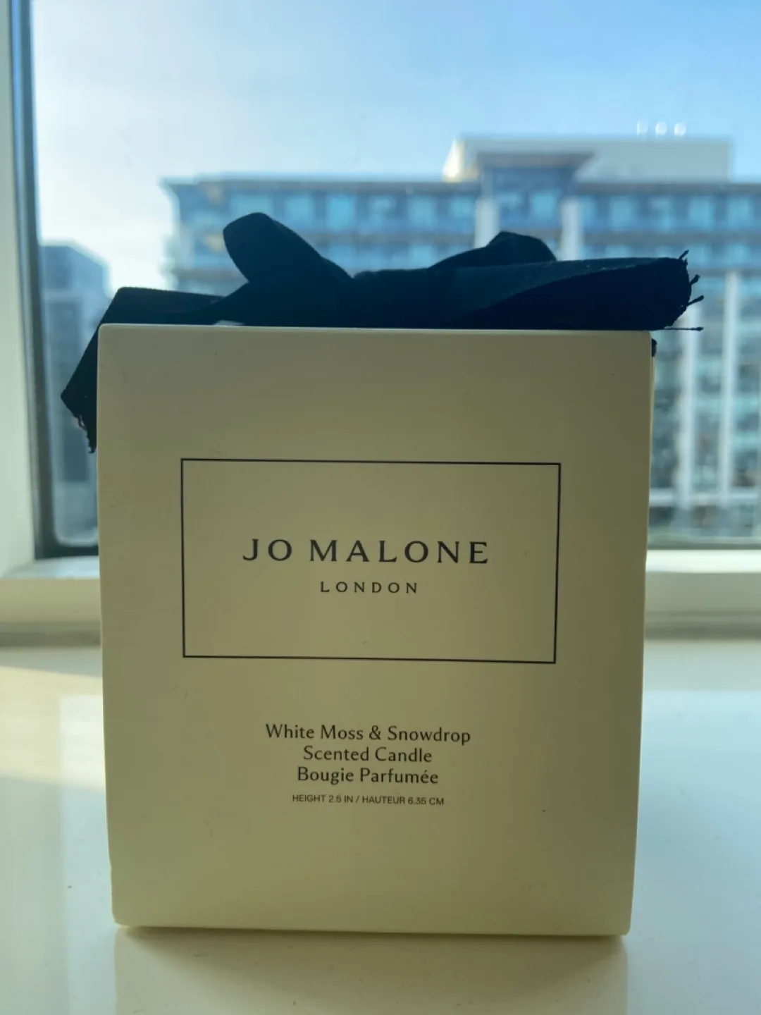 Jo Malone White Moss & Snowdrop Candle image indicator(2)