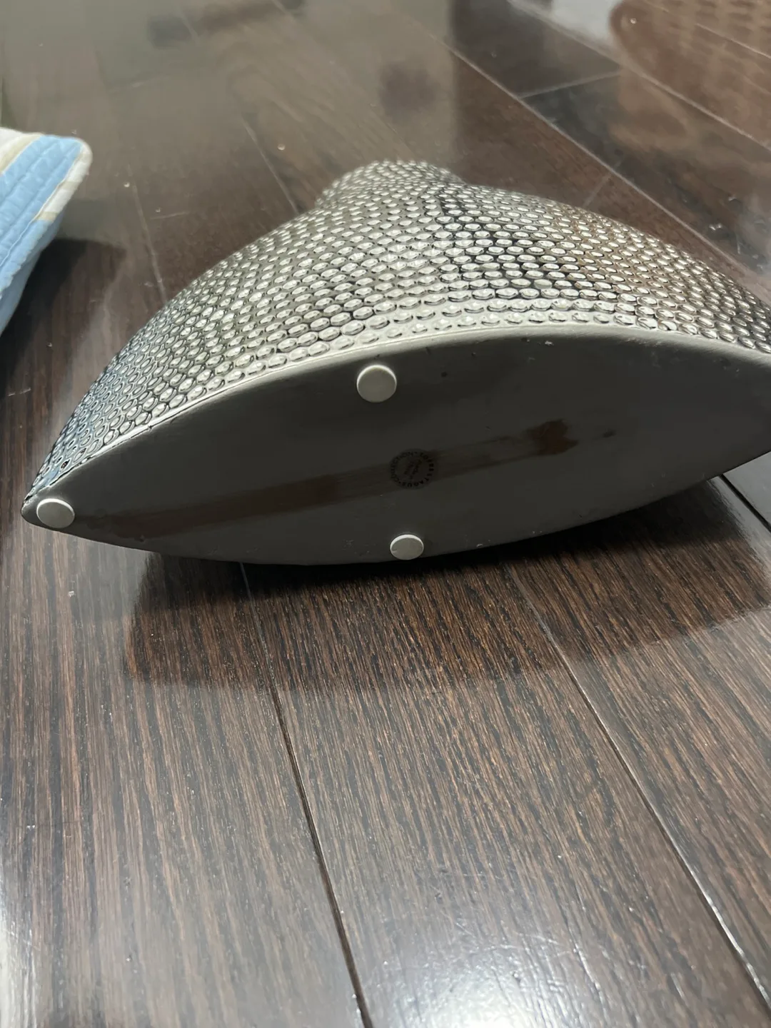 Decorative Silver Vase image indicator(3)