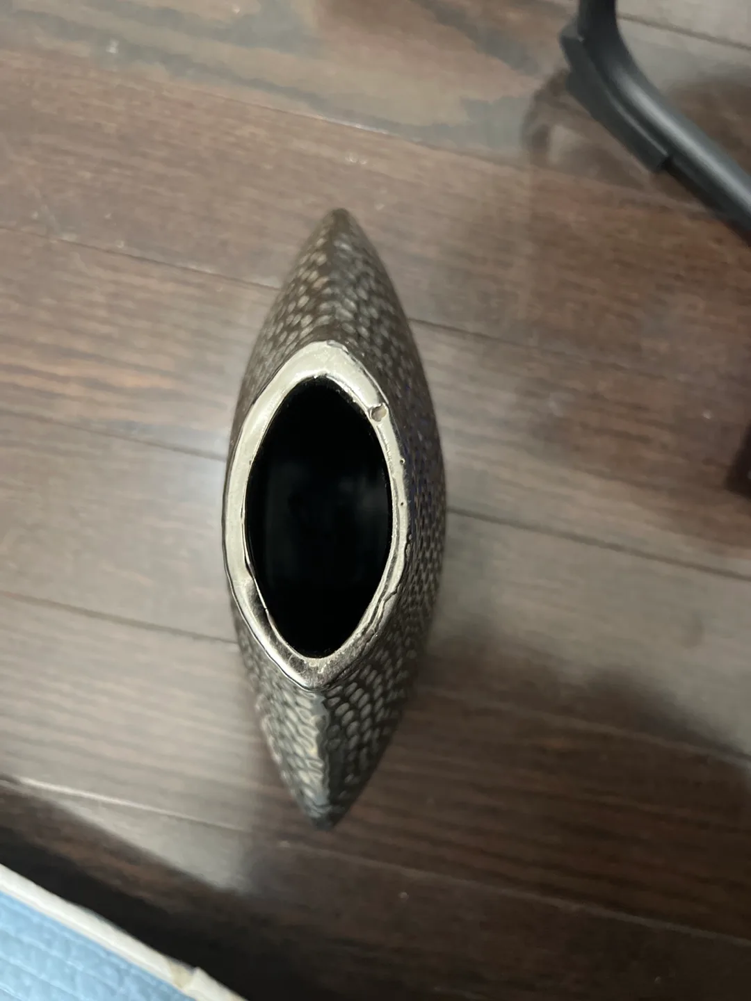 Decorative Silver Vase image indicator(2)