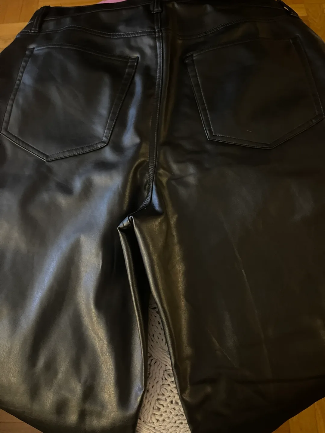 Abercrombie & Fitch Faux Leather Pants - Size 32 image indicator(4)