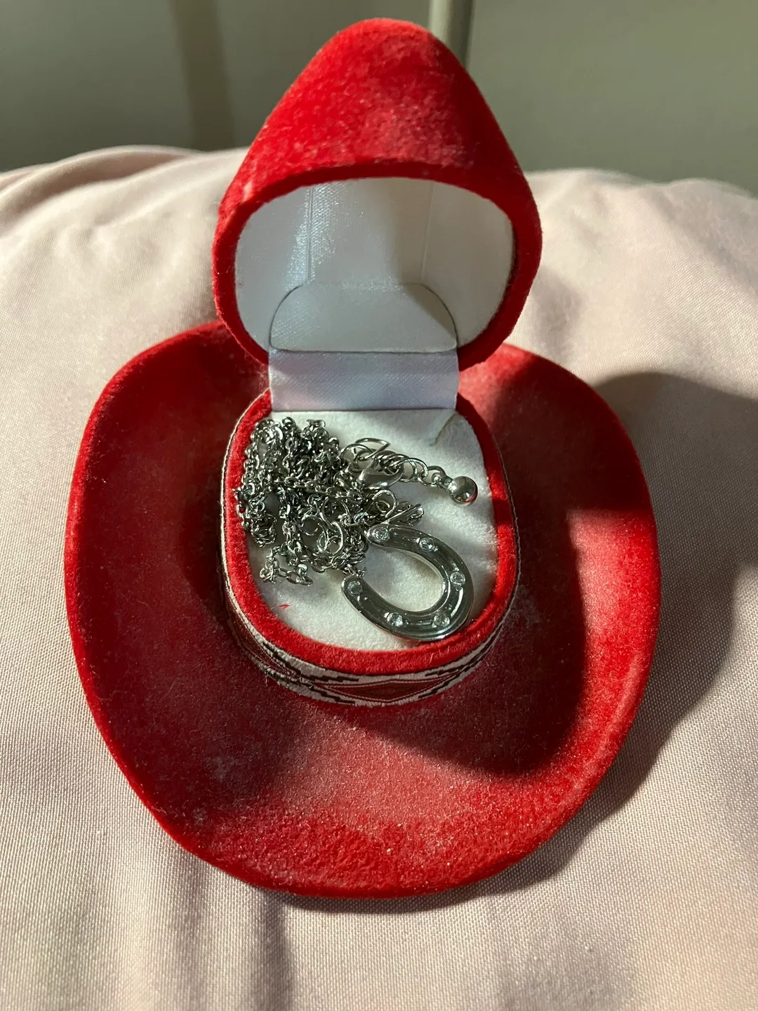Horseshoe Necklace in Red Cowboy Hat Box thumbnail
