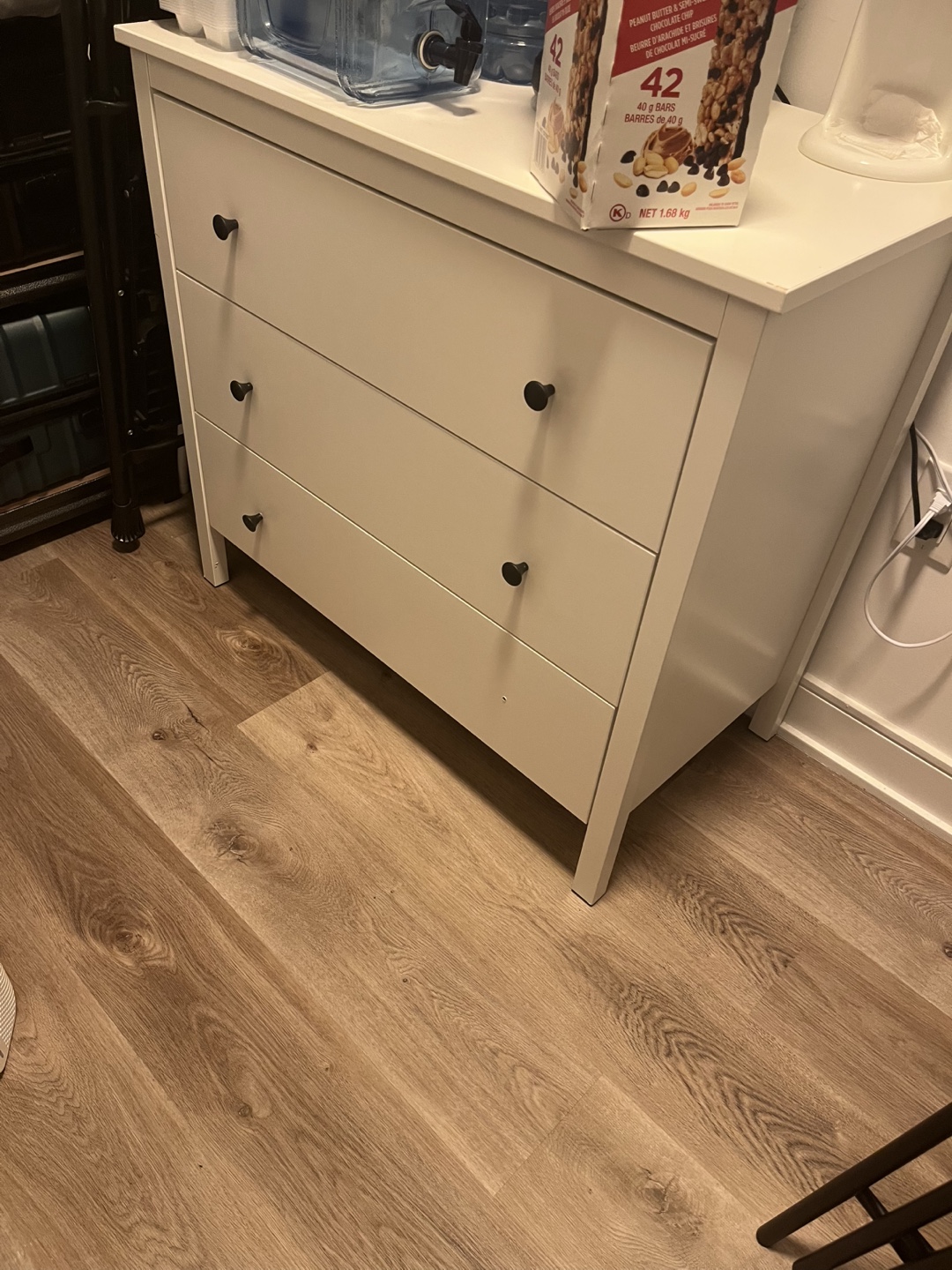 IKEA Dresser - The knob is there I’m too lazy to tighten - photo 2