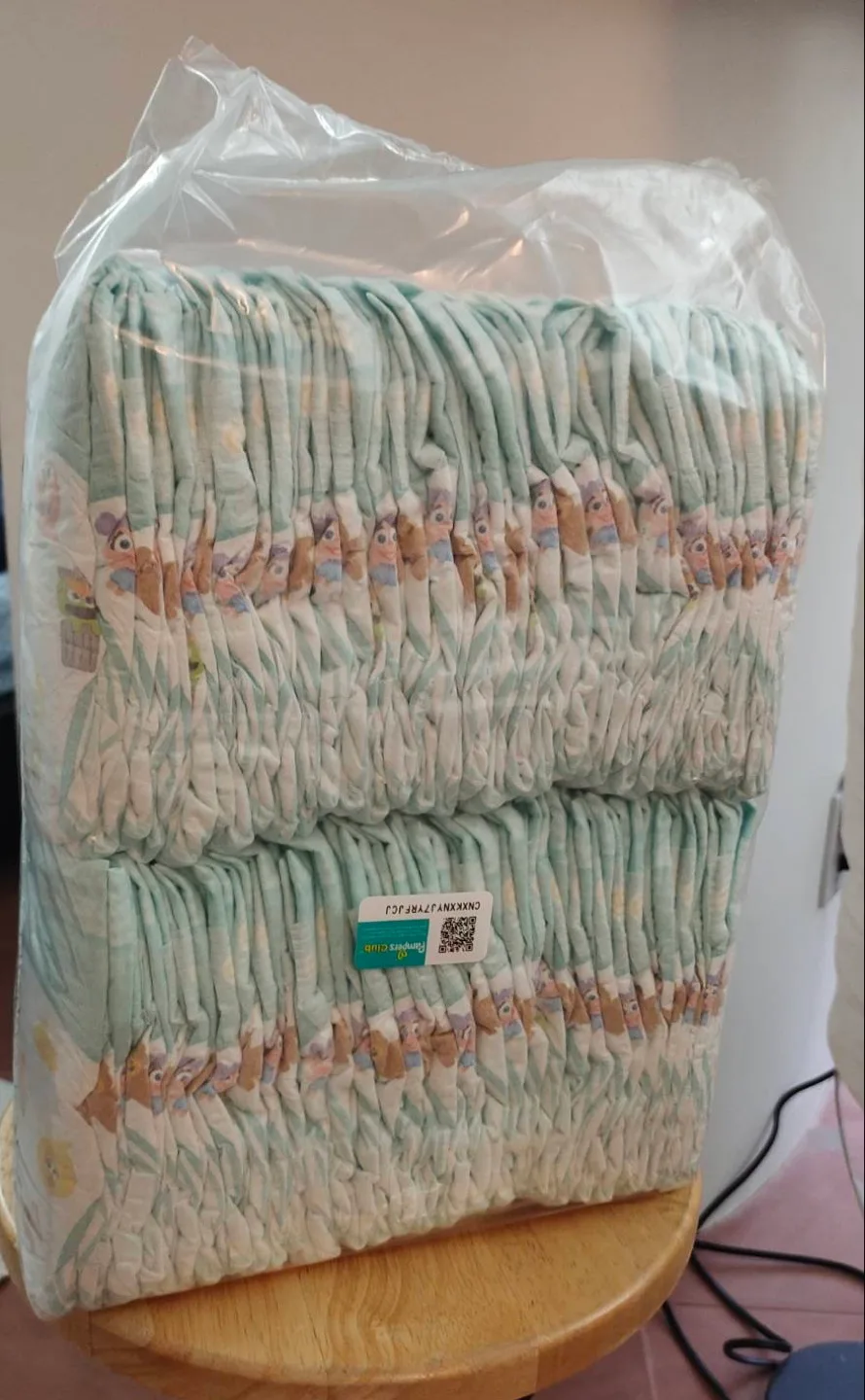 Pampers Club Size 1 Diapers (132 count) thumbnail