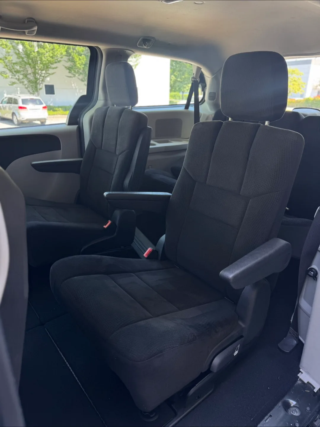 2017 dodge grand caravan passenger image indicator(9)